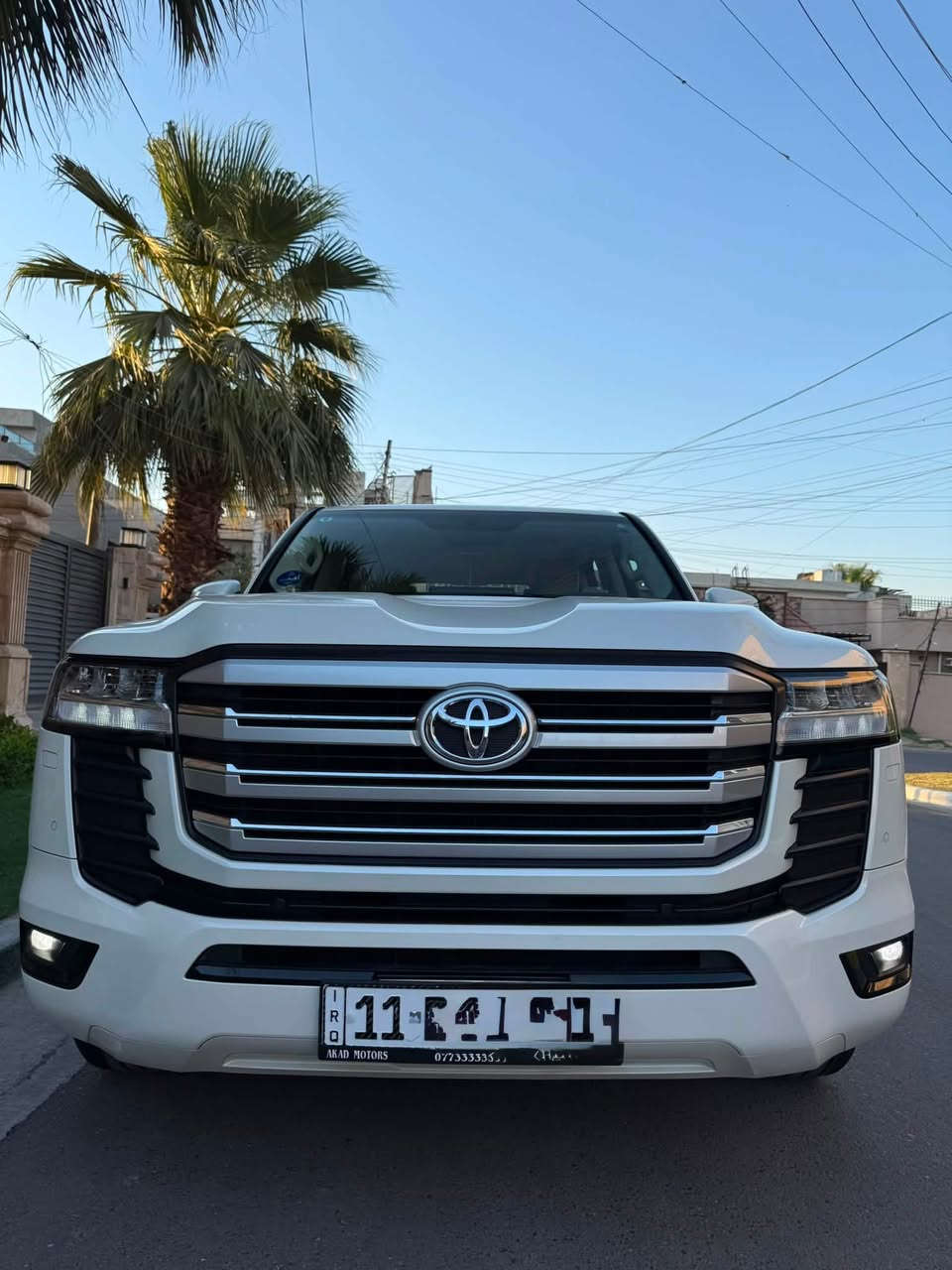 لاندكروز GXR 2022 ساز باب اول تطبيق 3 شاشات مكفولة كفالة عامة من كلشي ماشية 55 الف كيلو السعر 61.500$ 
للاستفسار ***********
مكان السيارة بغداد حي الجامعة
