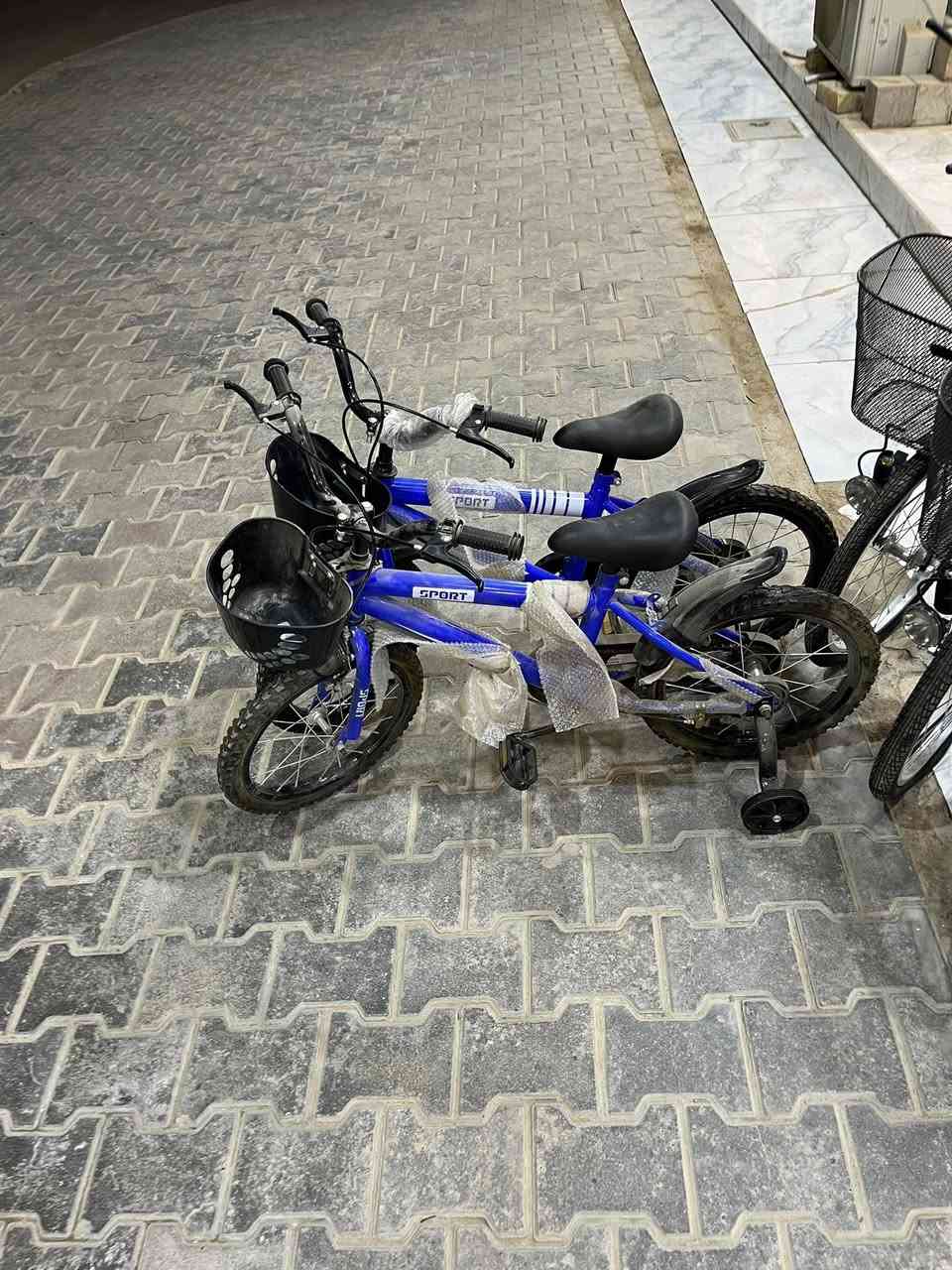 ياالله وصول وجبه من الدراجات الهوائية 🚴 حجم 16وحجم 20 وحجم 26 وحجم 27 جميع الألوان والمديلات وصيانه الدراجات الهوائية 🚴 وجميع المواد الحتياطيه والكماليات بجميع أنواعه عنوان المحل كوت الخاجيه شارع 40 سايد الحجامي مجاور فرح كوت مجاور علي امزون مقابل مركز البتسامه الذهبيه شرفونه بكل وقت متواجد بلمحل من ساعه 9 صباحا الى الساعه 11 مساء هاتف 📱 ‭0776 372 3927‬
