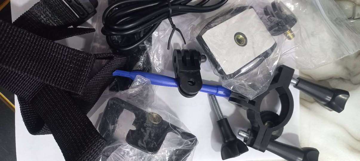 كامرة مغامرة
كامرة مغامرة جديدة  غراضها كاملة بيها عدة مال ماطور بايسكل خوذة تصويرها 170 درجة ضد الماي 30 متر وبيها رام 32 كيكا وبطاريتها 90 دقيقة حسب ما مكتوب عليها ما مجربها سعرها 30 وبيها مجال المكان موصل


**إذا كنت صاحب هذا الإعلان وتريد حذفه لأي سبب، رجاءا أرسل رسالة إلى الدعم الفني**