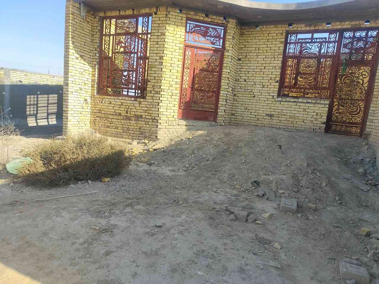 دار البيع مساحة البيت م300 علق وجيك خاص مستعجل ع بيع ***********
البيت قرب عابس
