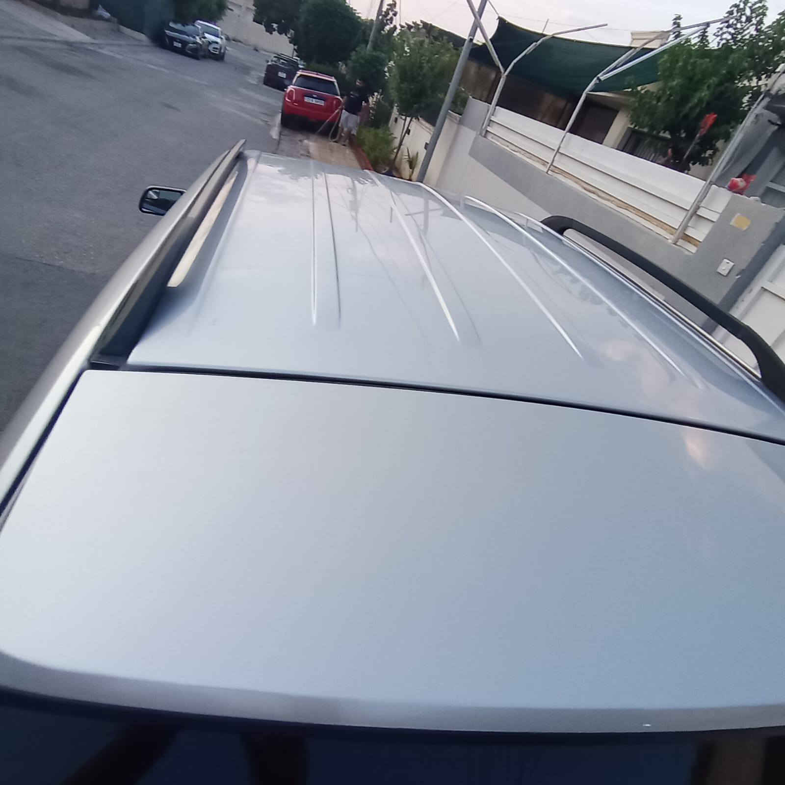 فۆرد ئیدج ٢٠١٣ نیو پارچە دەرگای سایەق مواسەفات se گیر و مەکینە و کارەبایی بەشەرت سەیارەکی توند و تۆلە. 

رەقەم مۆبایل:*********** أربيل, العراق
