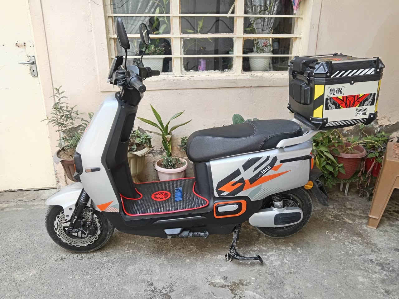 ماطور شحن للبيع نوع تايلج
مواصفات معروفه سرعه 90 حقيقي
6 بطاريات
وصل موجود
الماطور بعدو وضع شركه
شخط ما بي
باقي المواصفات معروفه
السعر 800 وبي مجال
رقم التلفون ***********
