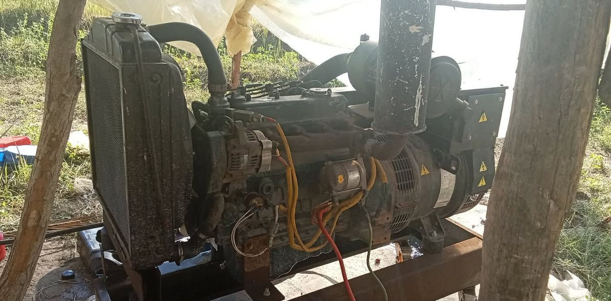 مولد كابوته جديده جداً حاويه من استراليا 60 امبير مامشتغله هوايه  الواقع انظف من بصوره  السعر 3 مليون ونص  ***********
