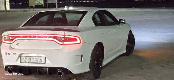 السلام عليكم
جارجر اصل ١٧. كندي داخله. شخوط. ومصبوغه. عام. بدون اي. معجون فقط. رش.
السياره جديده وجاهزه من كلشي.
بسمي. تحويل جديد. 
 تخم تاير جديد وويل جديد ١٨
زنون. عالي  ناصي نهار
 مكينه كير جدد.
تبريد ثلج
غرفه جديده.
السعر… .160$
للاستفسار 
***********
