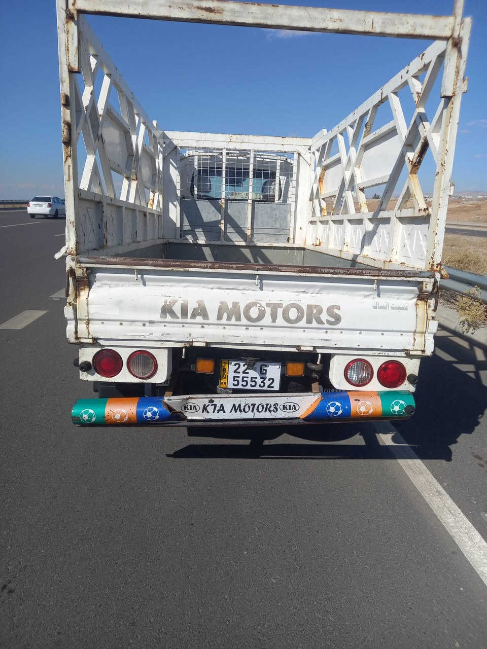 كيا فحل للبيع مفتوح سياره نضيفه مكفولاه جاهزه من كل شي رقم اربيل تحويل موباشر رقم السعر ١٠٨ موبايل*********** موديل ٢٠٠١٠
