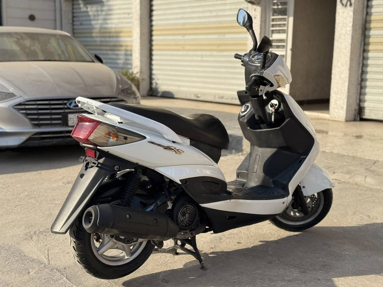 سلام عليكم 
سكنس ياباني قبغ نفخ نوزل خطين 
السعر 1400 مجال بسيط 
الدراجة كلها كفاله
الدراجه ماخذها رمبه قبل 3 اشهر مليون و600
الاتصال على ***********
