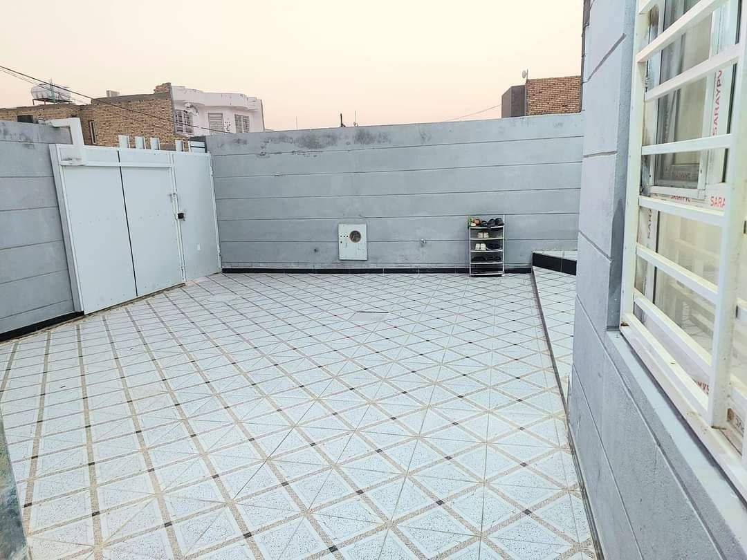 دار سكن للبيع
طابو زراعي سند 25
ديوانية أم الخيل 
قرب حولي الجامعة
المساحة 200 M 
بناء حديث طابقين مسلح
غرف النوم عدد 3 / صالة عدد2 /استقبال / مطبخ 
مجمع صحي عدد 3 / گراج سيارة
                     للاستفسار
مراجعة مكتب مهدي العتابي للعقار ديوانية الجزائر مقابل فندق برج الامراء
*********** مهدي العتابي 
*********** حيدر الفتلاوي
***********
