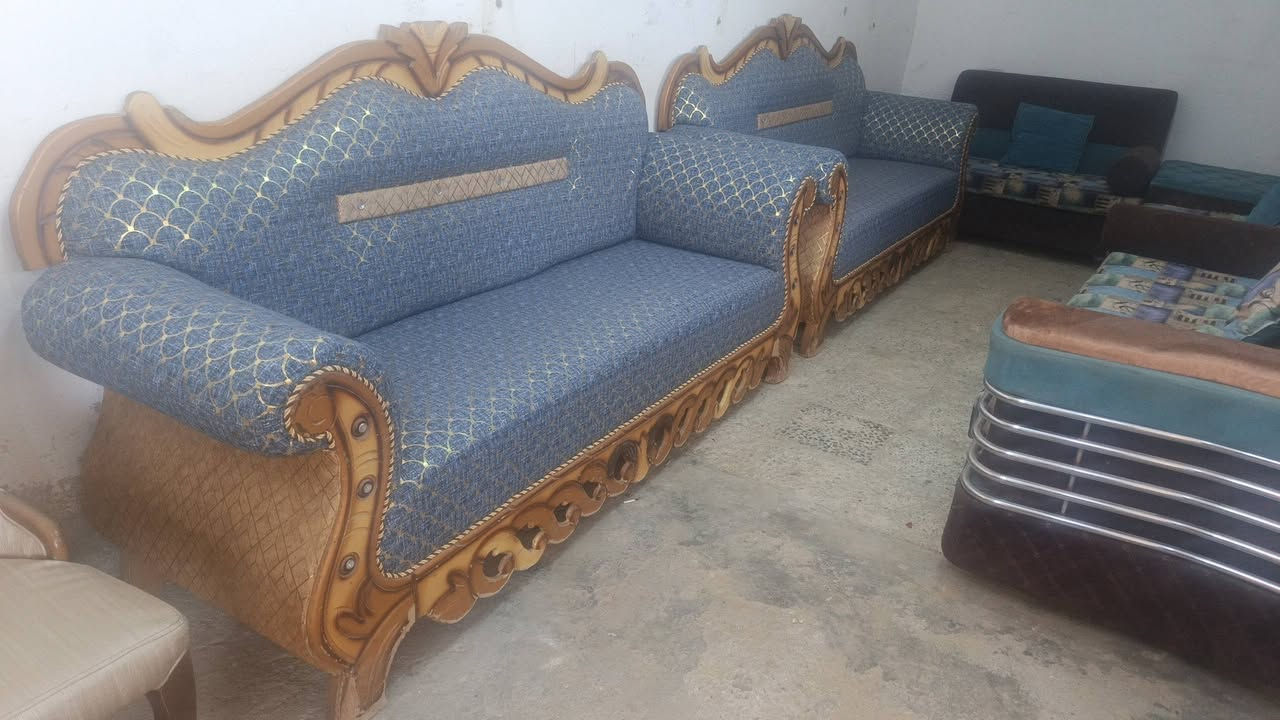 بلاش،، بلاش للبيع وراوس هم عادي ***********حيدر البدري العزه الجديده ملاحظه اروس بلمستخدم وادوشم المستخدم
