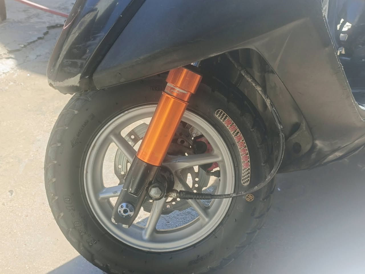 سلام عليكم ثعلب مزودة الدراجة تزويدهة صدر ودبلات خلفية وصالنصة وكلجات وفراك وقطرة واويالة الدراجة مكينة بلادة كفرات وكهربايات عل بلاد شعلة ومعدل الدراجة مابيهة شي نقص للبيع السعر 750 وترهم مراوس هم مكاني بغداد الشعلة ***********
