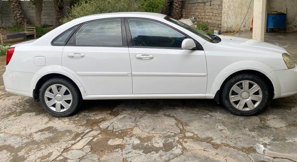 السلام عليكم ورحمه الله وبركاته 
للبيع سياره اوبترا خصوصي بيضه موديل 11 محرك وكير وتخم تايرات خير من الله السيارة بيه سونار رقم ديالى السنوية نهاية السنة تنتهي تحويل مباشر وكالة ماكو 
العنوان قظاء المنصوريه دلي عباس 
السعر 85 وبيه مجال 
***********
