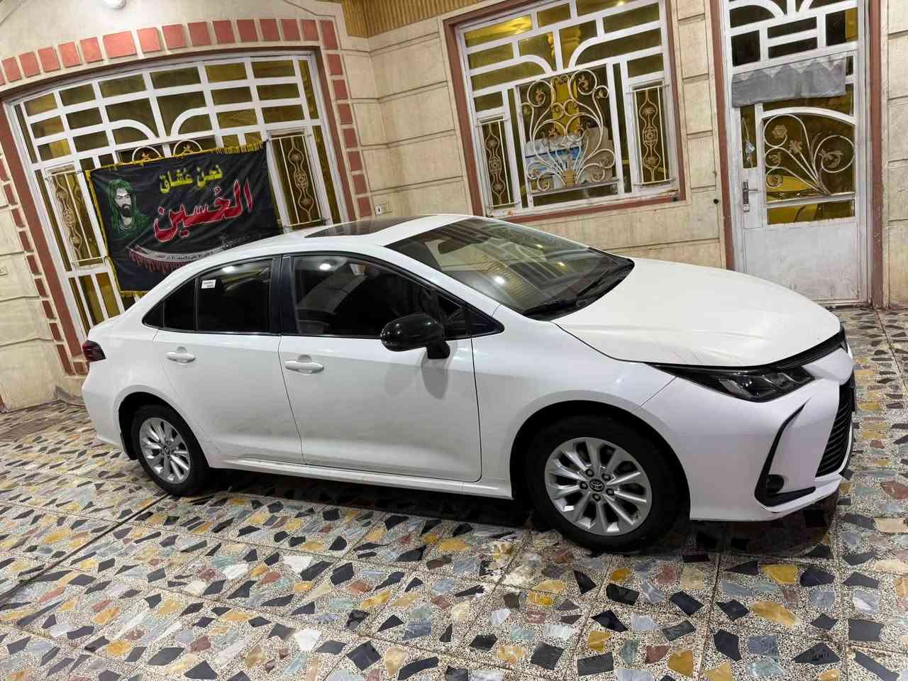 سلام عليكم 
البيع كورلا خليجي تيربو
موديل 2022 رقم اربيل
ماشيه 71 الف
مكفوله كفاله عامه 
مواصفات 
حجم المحرك 1600 تيربو
بصمه تسغيل وتفتيح
تحكم ستيرن جهتين 
سايد بريك بصمه 
اشاره بل مري
نقطه عمياء 
لأدار امامي 
حساس امامي وخلفي 
شاشه حجم كبير 
كامره دواره 
فتحه سقف 
ويل كروم 
نصام تسحلق 
تبريد بيانو 🎹 
بعد بيها هواي مواصفات 
السعر 145 $ ورقه بيها مجال بصيط 
العنوان بغداد جسر ديالى الجديد 
تقاطع 9 نيسان 
الاستفسار ***********
ابو محمد الشمري
