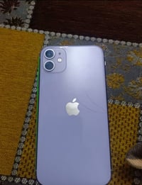 آيفون ١١ • ١٢٨ • بطارية ٨٨