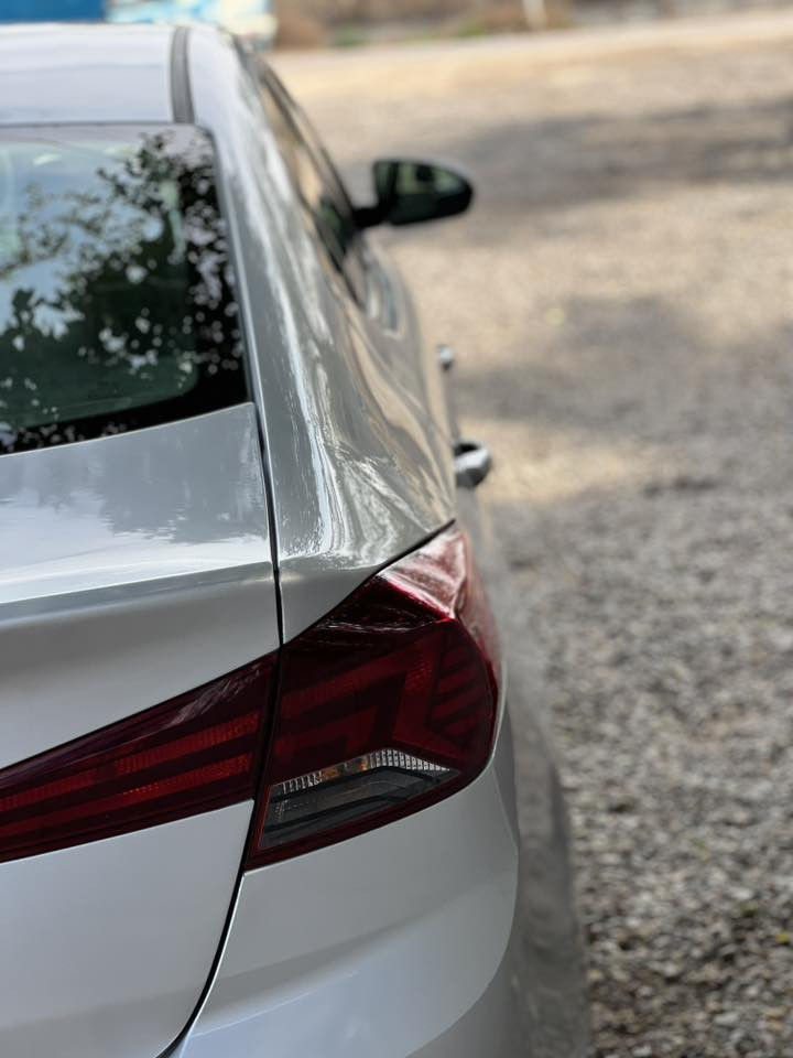 السلام عليكم
النترا للبيع موديل ١٩ امريكي 
حادثها قبق  صندوك فقط 
كير اي تي 
مكينه حداديه تخم تاير جديد
 تبريد السياره جاهزه 
رقمها بغداد تحويل مباشر 
مكان السياره كربلاء 
السعر ١٣٥ وبيهه مجال ***********
