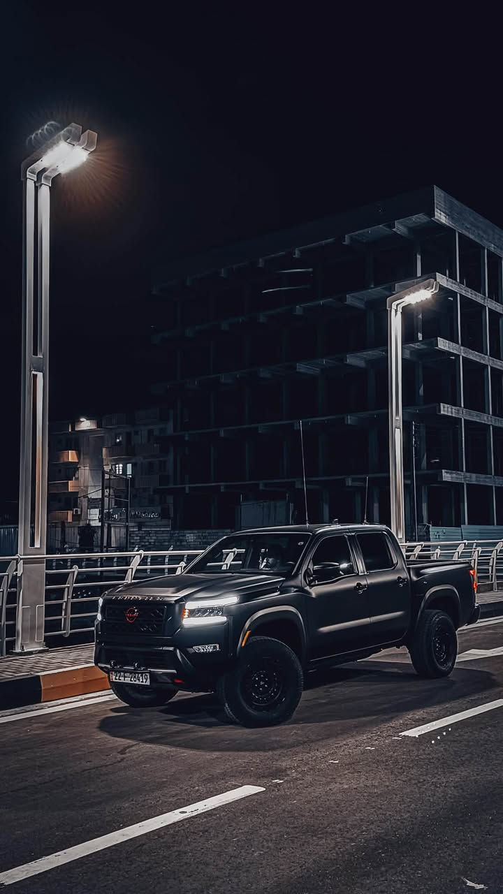 نيسان فرونتيرا
موديل ٢٠٢٣
فئة PRO 4 X اعلى فئة
السيارة دفع رباعي 4x4
فول مواصفات 
كشنات تدفئة 
شحن وايرلس
تدفئة ستيرن
شاشة كبيرة ذكية كار بلي ع
دفلوك + نظام سحب +نظام نزول منحدرات
٤ كامرات نظام ٣٦٠ درجة
حساسات امامي خلفي 
رادار امامي وتحذير خروج مسار وقراءة سرعة الشارع
رادار خلفي
ضربتها فقط باب خلف السائق وضرره تافه وانا جبت باب جديدة نفس اللون 
رقم اربيل ب اسمي تحويل ثاني يوم 
السيارة مرفعة من شركة Z1 Off Road  قيمتة ٢٠٠٠$
عليها ويل Tuff أمريكي كصيته وكالة سعرة ١٠٠٠$
تايرات ربع حجري 
السيارة مغلفة نانو طافي POF matt ضمان ١٠ سنوات ب ٢٠٠٠$ يم مركز البريمي ومعروف بالبصرة
المكان البصرة القبلة
اتصال ***********
