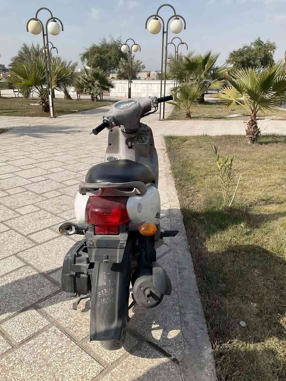 سلام عليكم 
دراجة فلة للبيع 
مكفولة كفاله عامة من كلشي 
موديل ٢٠١١
ما بيها اي نقص 
السعر مليون وخمسين الف
وبيهة مجال قليل
متواجد فيس وعلى هذا الرقم 
***********
