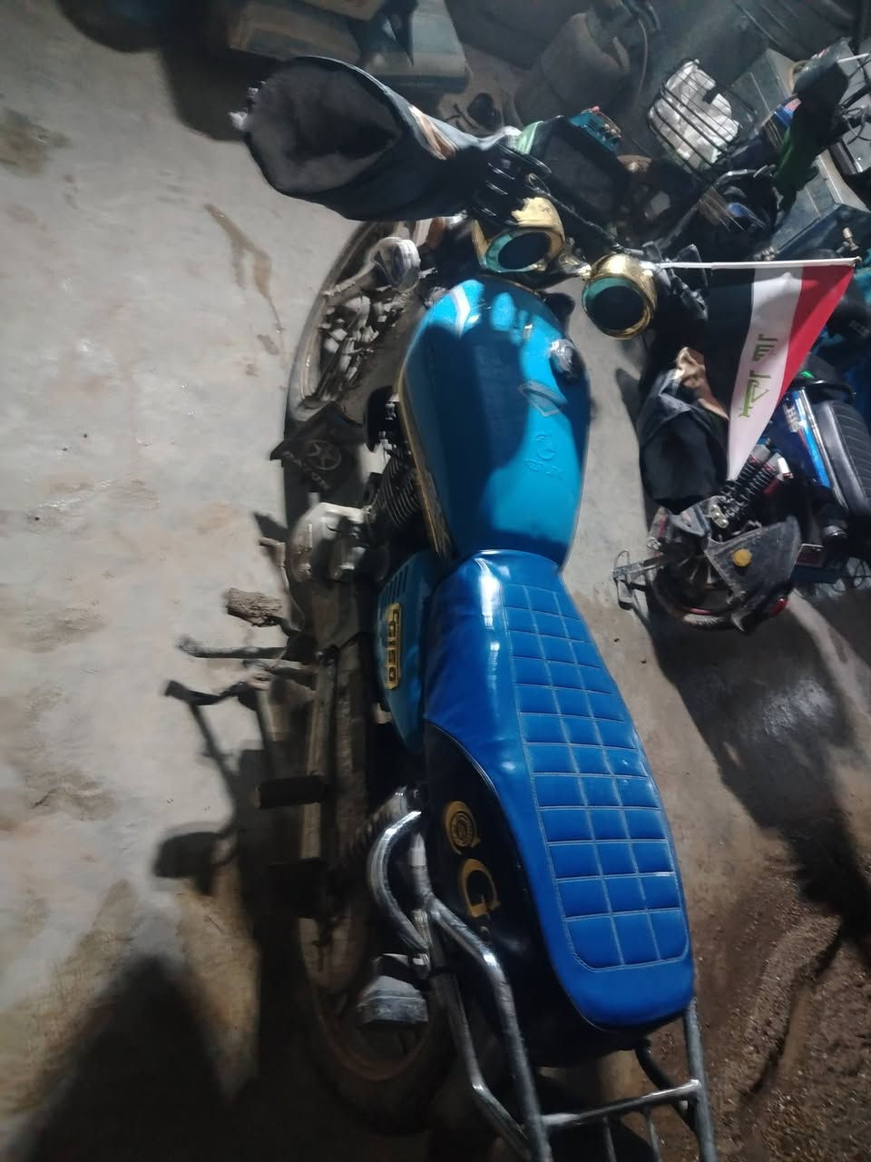 السلام عليكم ماطور للبيع موديل 2022 5 جير موتور مقفول من بوق منى بي اس بي مكان كركوك***********
