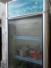 ثلاجة عرض • عمودية