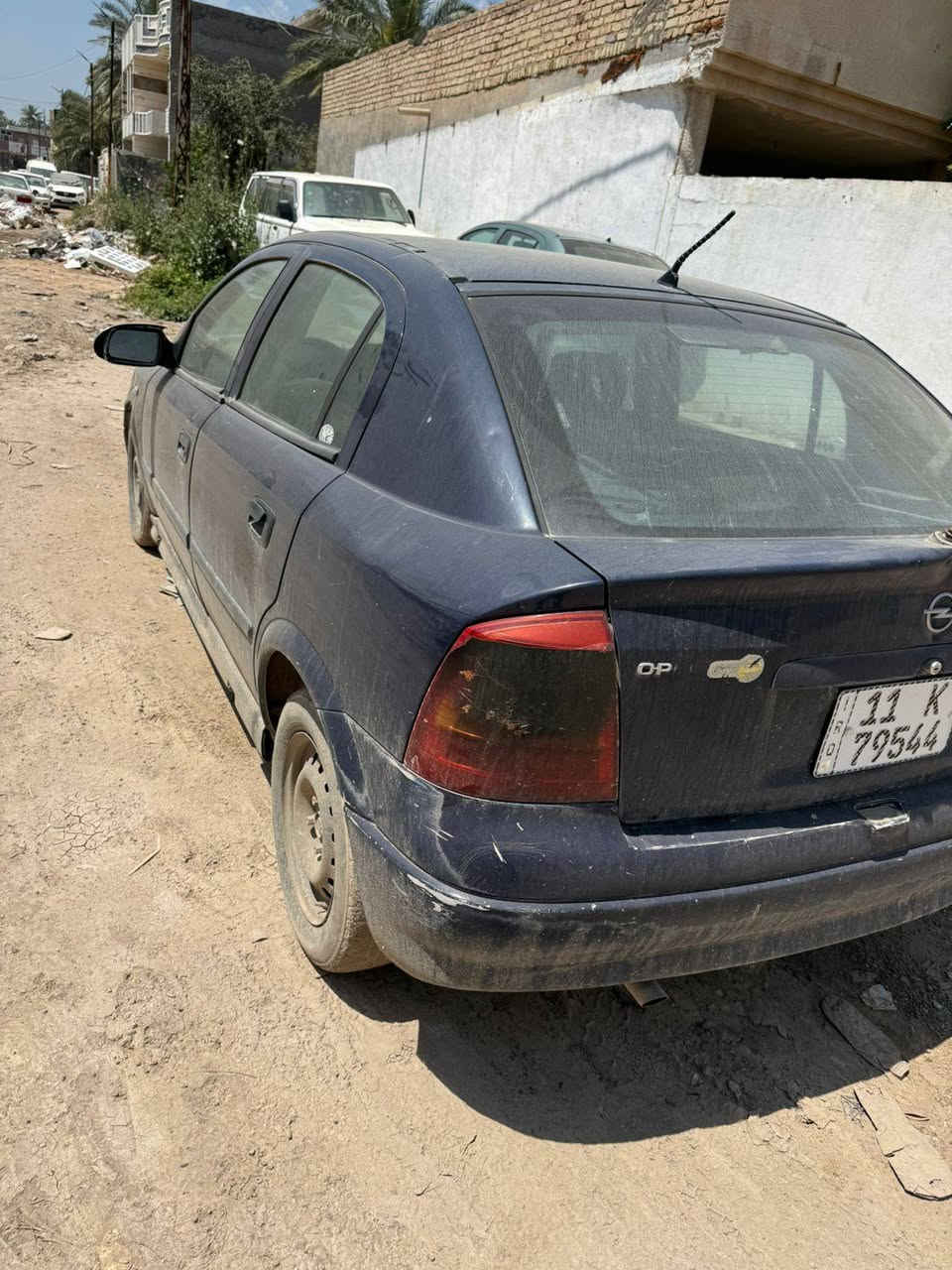 السلام عليكم اوبل استرا موديل 2002للبيع كير مكينه نضيف تريد بس صونده يرادله رقم بغداد نكليزي بسمي تحويل ثاني يوم العنوان بغداد السعر 45  للستفسار رقم ***********
