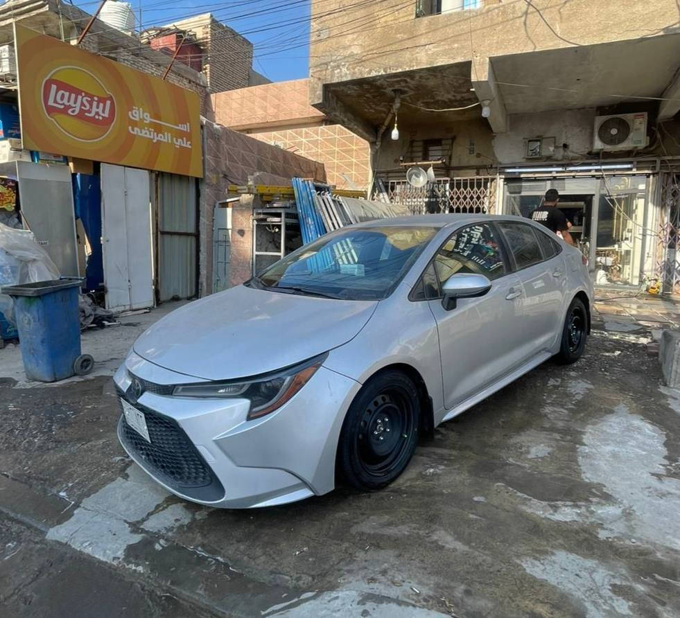 السلام عليكم كورلا للبيع موديل 2022  مواصفات LE مكينه 1800 رقم معوقين فقط بنيد وجاملق بدون دواخل كير ومكينه كفاله تخم تاير جديد السياره احلا من الصور كلش نضيفه السعر  143 وبيه مجال المكان بغداد مامتواجد ع الفيس ***********
