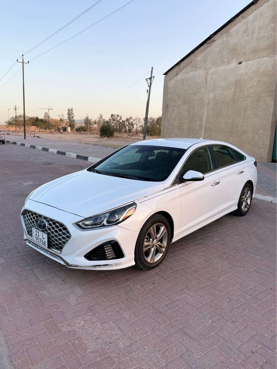 سلام عليكم هونداي سوناتا 2019 أمريكي. رقم بغداد الدولي بسمي تحويل مباشر حادث حافه البنيد فقط بدون داواخل الباقي كفالة عامه سياره جديده فول عدا لفتحه ترحيب بصمه ابواب + تشغيل شاحن وايرلس هندبريك كهربائي رادار امامي + جوانب تحكم مقود جهتين كشن كهربائي قطعتين تبريد تدفى تبريد بلكشنات شاشه كبيره كامره دواره انضمه قياده حساسات منضومه زنون ماشيه 96 مكينة 2400 وكير 6 نمر مكفولات حداديه جديده تخم تاير جديد 
مكان سياره كربلاء سعر 143 مجال بسيط جدا ***********
*********** كربلاء, العراق
