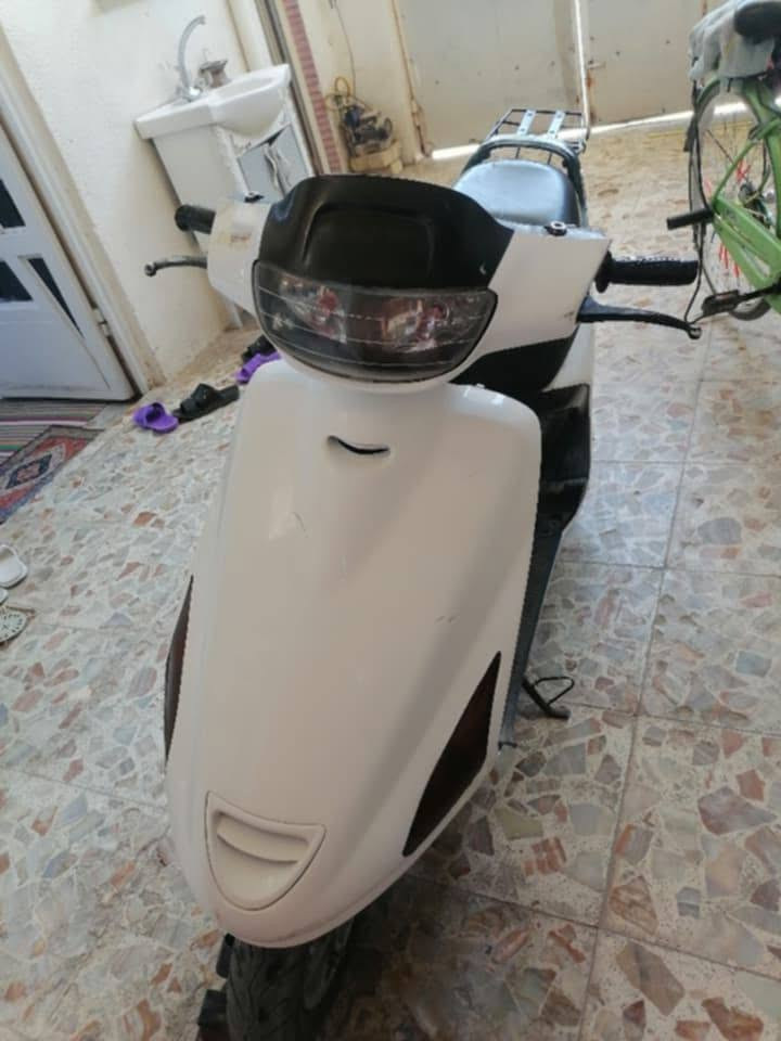 للبيع درتجه نضيفه نكره سلف ما تحيرك كلشي شغال بيها بلاديه مو من ذني التلزيك تايرات جدد ليتات سلف هندر اشاير كلشي كامل بيها مكان نجف ***********
