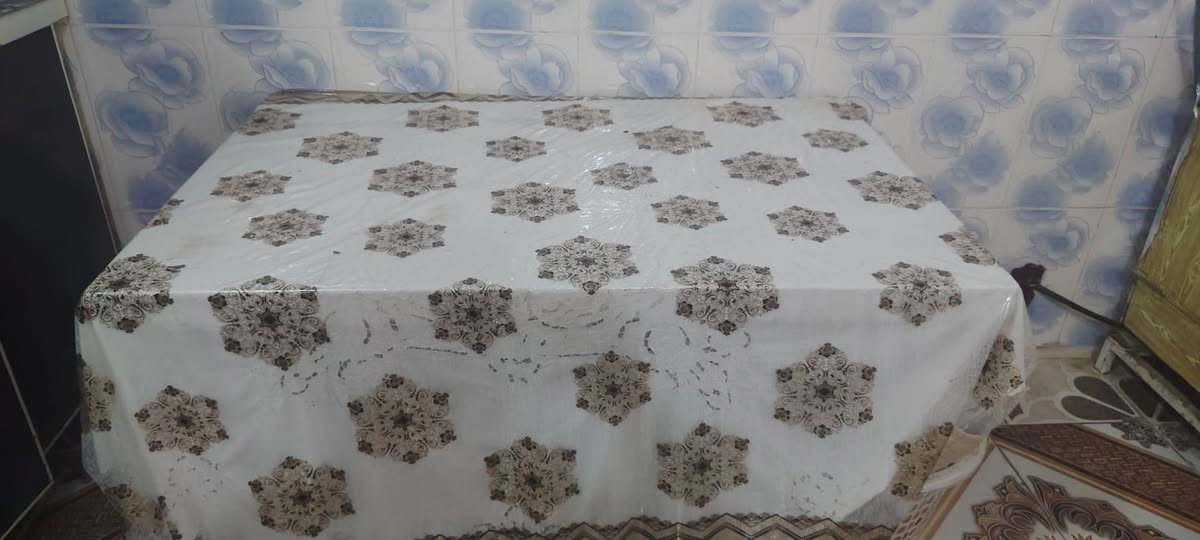 للبيع وكلها جديده استعمال شي قليل ***********
