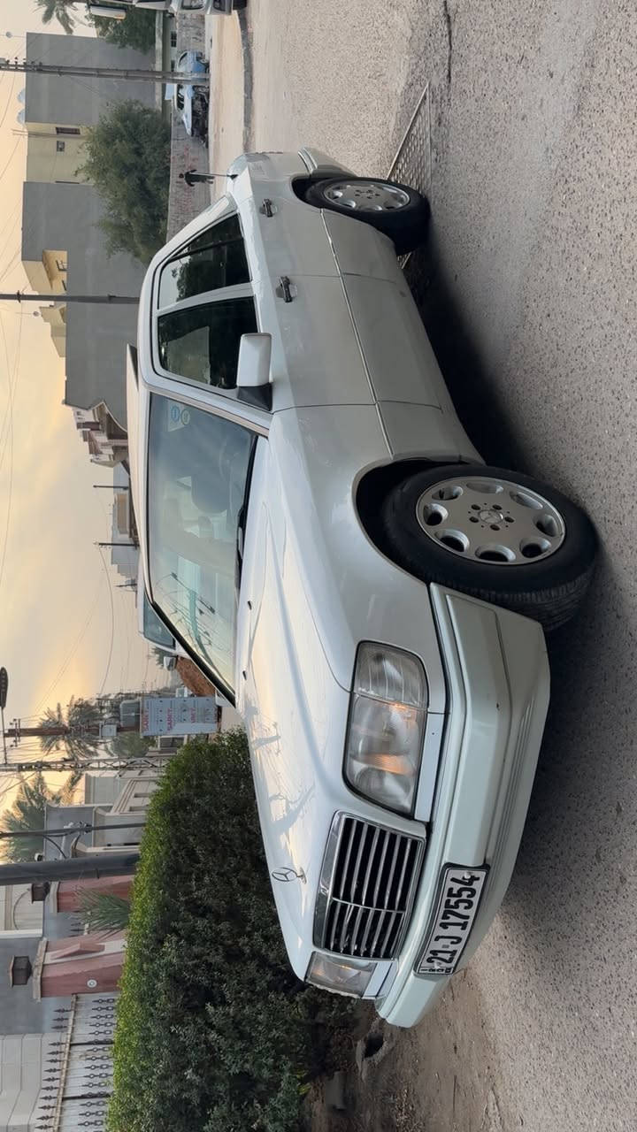 السلام عليكم مارسدس دب موديل 95 كفاله عامه عدا بارد باب الصدر فول مواصفات فتحه داخل جاد اسود كهربائيات شغاله من الطول للطول كير محرك كله بلاد وضع شركه السعر 100
مكاني بغداد الجديده ***********
