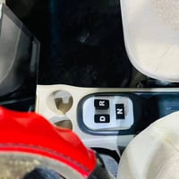 كيو كيو  2013 كير اتو  السياره حلوه  تحويل مباشر  السعر 30 07824145520