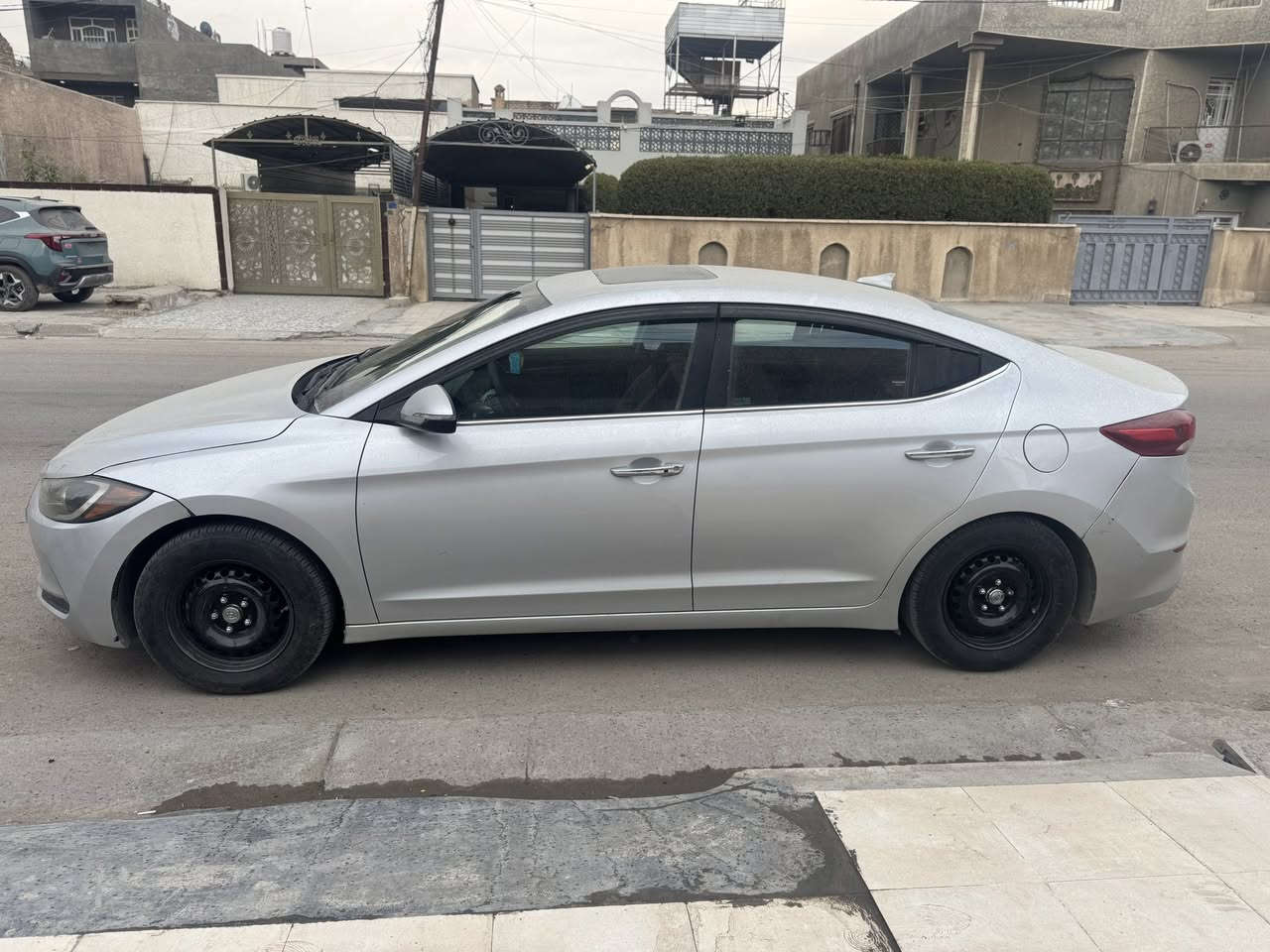 سلام عليكم خاص مغلق رجاء نتصال فقط
مكان بغداد. ***********
السعر 127
النتر موديل. 2017 موصفات لمتد 1+1
وارد آمريكي صور حادث قبق جنطة صور مرفقة بدون يرباك. سونار مرافق ماشية 83.
سيارة فقط حادثها الباقي مكفول من البارد كير محرك حدادة مكفولة جاهزة كل نقص مابيها.
موصفات. بصمة. فتحة كشنات جلد كشنات خلفية تدفى يدات نيكل رادار جانبي كشن كهرباي. ويل كرم ثلث يكوات شاير مري كشنات تدفى تبريد. تشغيل عن بعد كامرة دوارة شاشة. حساس خلفي امامي نحكم ربع جهات مثبت سرعة سستم سمعات حجم المحرك 2000 دوش المرغوب
