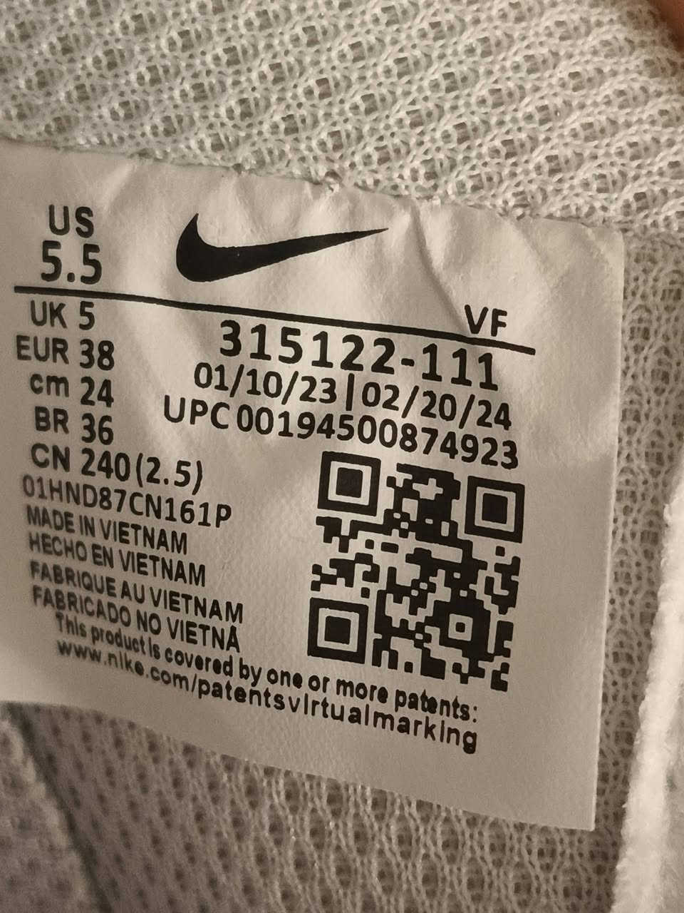 اصلي جديد قياس ابيض 46 42 38 اسود 41 السعر 20الف


**إذا كنت صاحب هذا الإعلان وتريد حذفه لأي سبب، رجاءا أرسل رسالة إلى الدعم الفني**