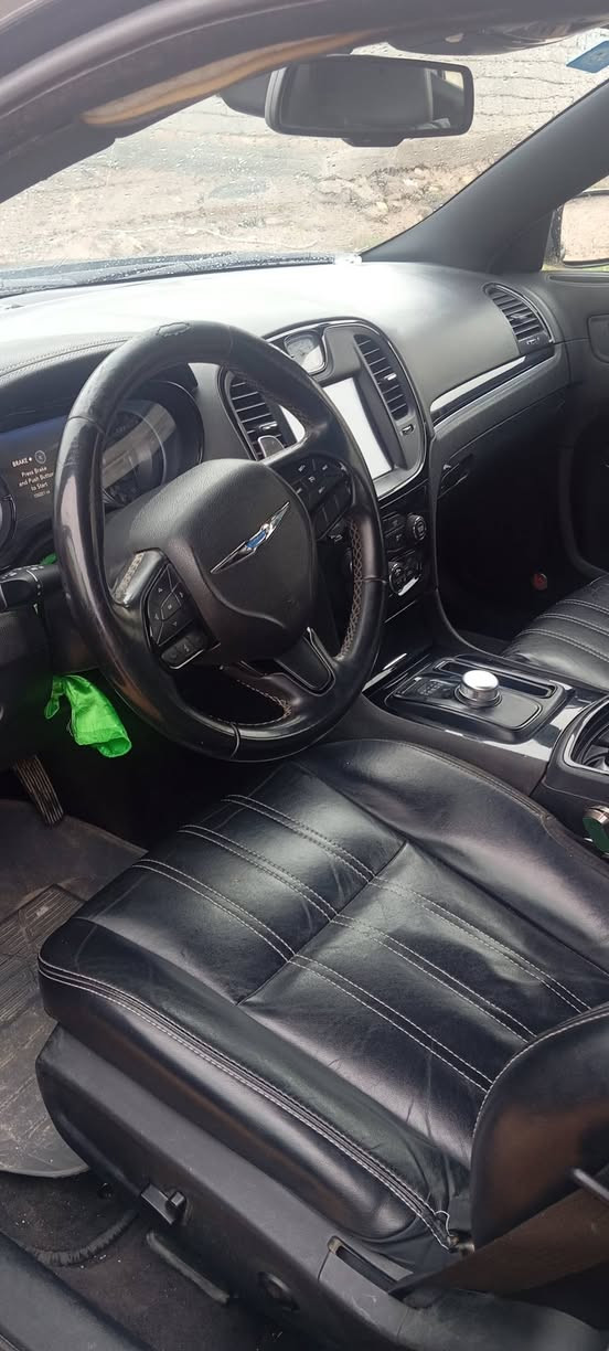 سلام عليكم ورحمة الله اوباما موديل 18مرمزه 22فول واحد عله واحد رقم ذقارشاشه كاربلي اشاير رادر حساس خلفي ومامي *********** مكان سياره سوق الشيوخ جملغ وبنيد سعر 178
