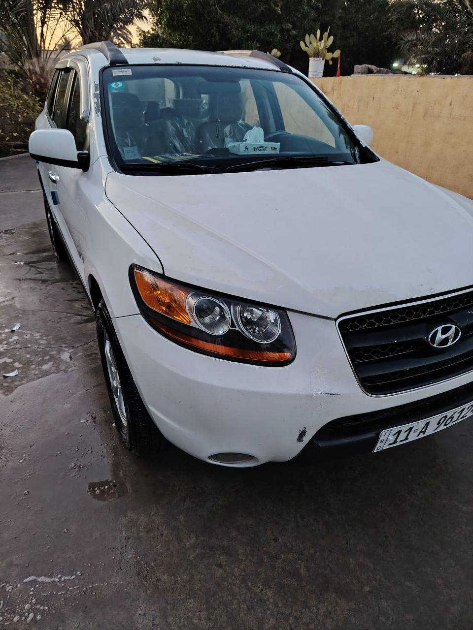 السلام عليكم
هونداي سنتافي 2008 وارد أمريكي رقم بغداد باسمي سته سلندر خمسه راكب داخل عسلي مكينه جديده قبل أسبوعين شادينهه تخم تاير حداديه جديده بيهه صبغات السونار  وصورة الحادث بالمنشور
اتصال ***********
السعر 116 مجال قليل
