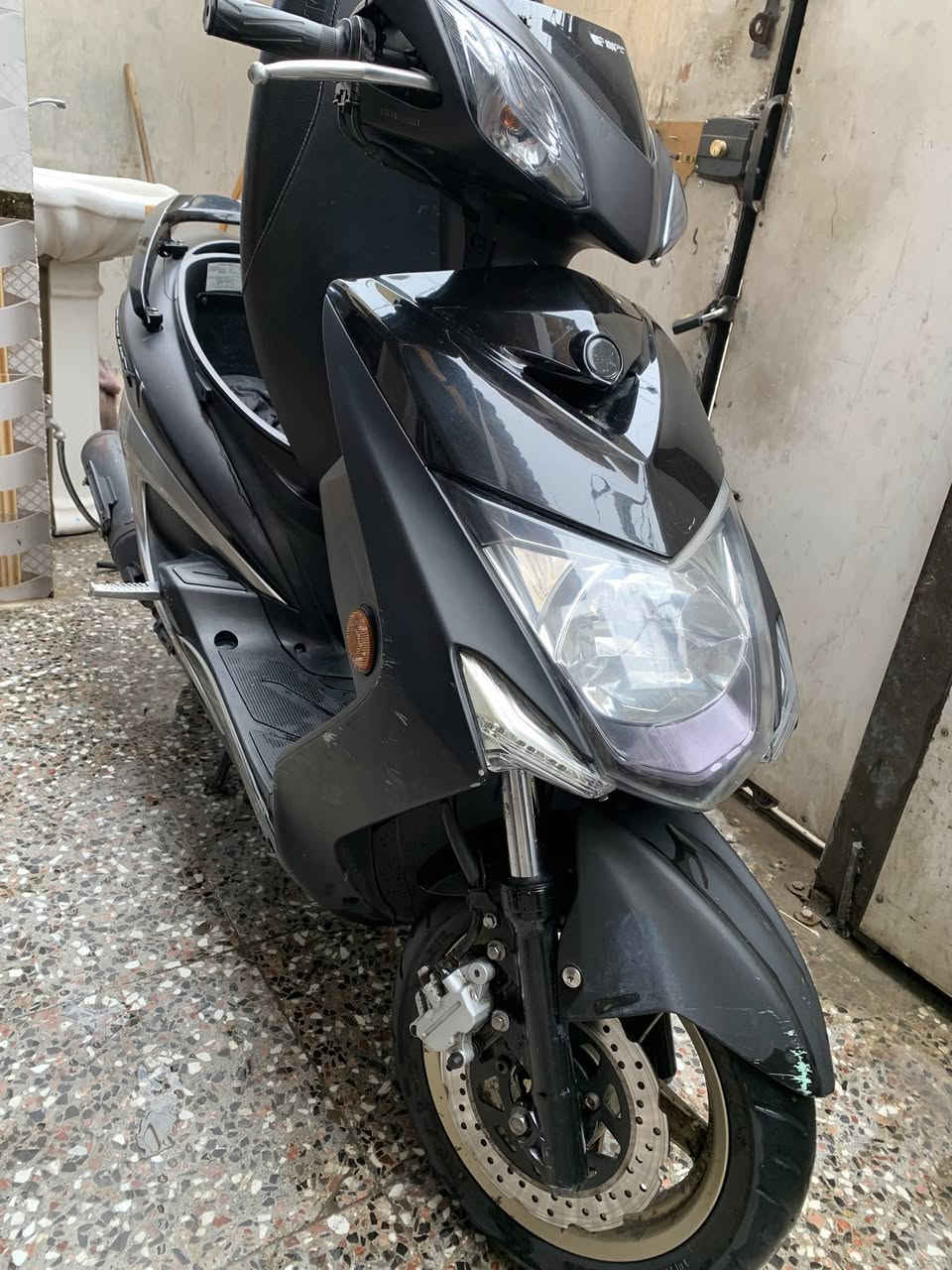 السلام وعليكم دراجه سكنس لد صار له 15 يوم من نازله من رمبه دراجه مكفوله كفاله عامه اي نقص مابيه نكره سلف وين ما يعجبك كلجات رياضي شلعه ومعدل تآكل كاع ماشيه 14 الف عنواني بغداد سعره خاص بيع مستعجل رقمي *********** وتساب
