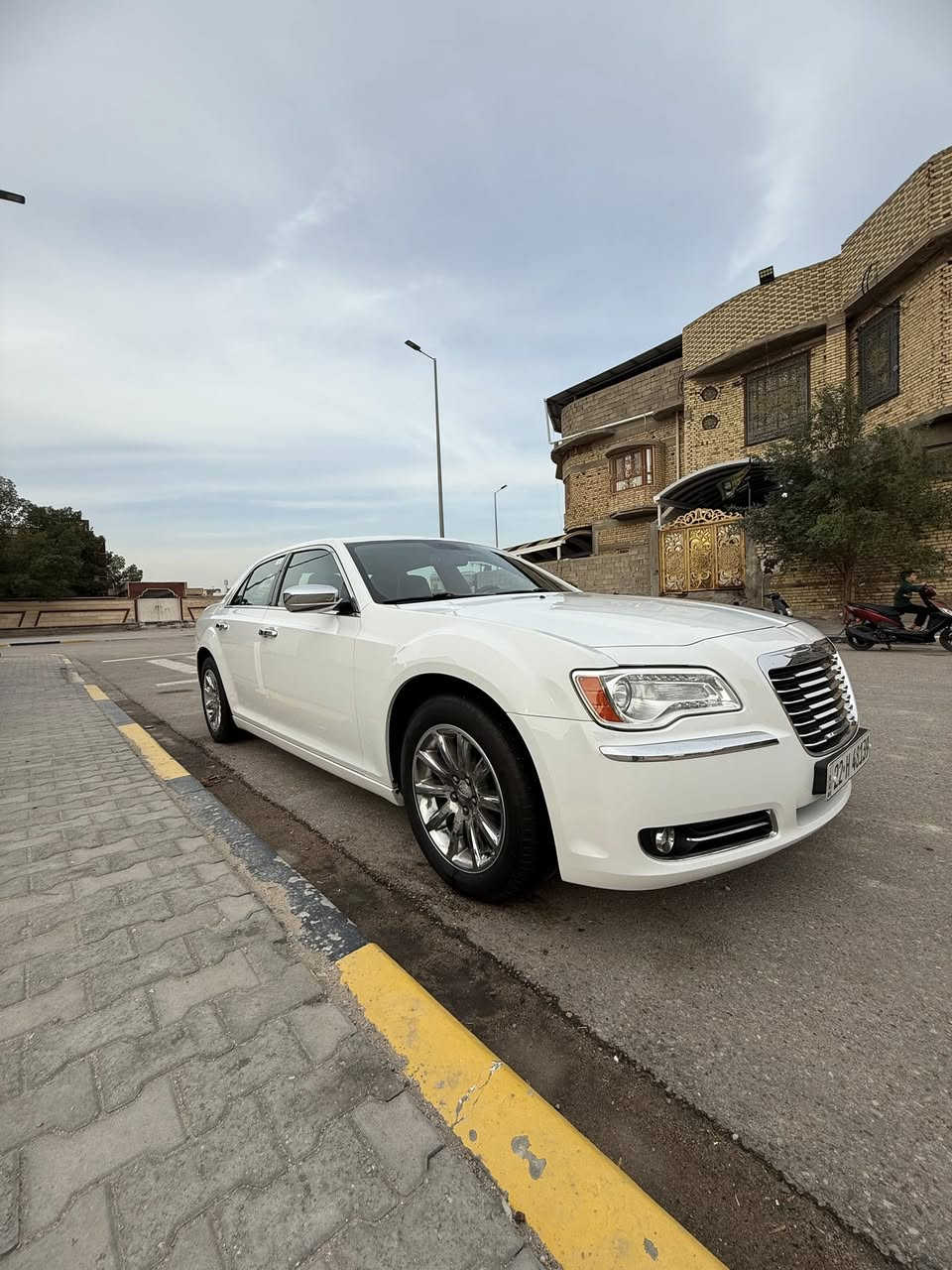 السلام عليكم البيع اوباما مديل 2013 السياره كفاله عامه بيهه فقط بارد مكانين صغار كلش مايبين السياره جاهزه من كلشي هزه جديده سنويه جديده ال2030والسياره جاهزه من كلشي تخم تاير ومكينه وكير كله بلكفاله وجديده بمعنه الكلمه السعر 200 مكاني بصره رقمي ***********
