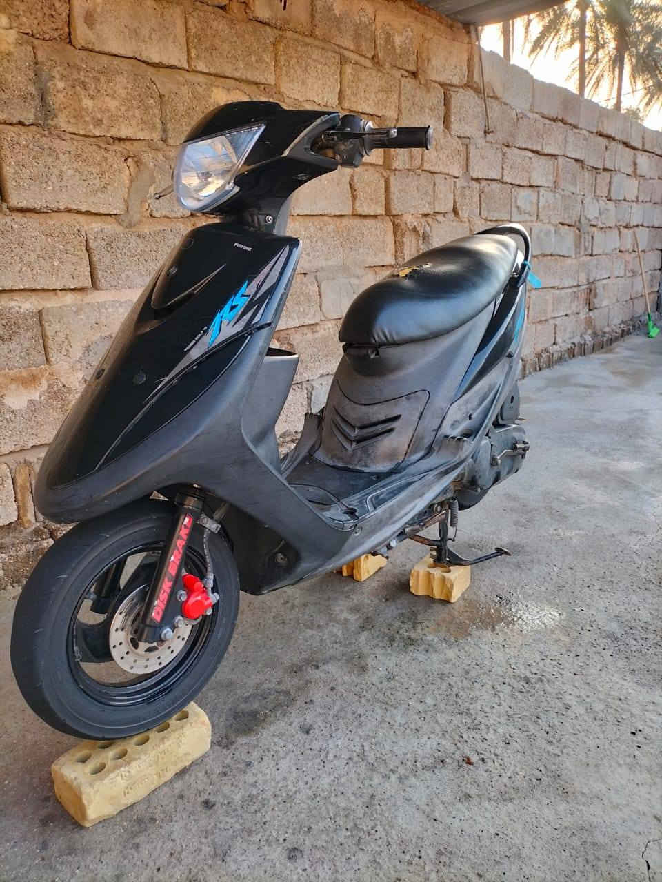 السلام عليكم دراجة ماكس عدلة للبيع
الدراجة مزودة بوشة 55 الدراجة شلعة ومعدل الدراجة كلشي بيهة شغال نكرة سلف هندر الدراجة كاملة ماذب عليهة ربع كاملة مكملة الدراجة ختم واحد وية المكينة السعر 700 للتواصل الخاص مفتوح او على هاذا الرقم *********** العنوان كربلاء الحسينية
