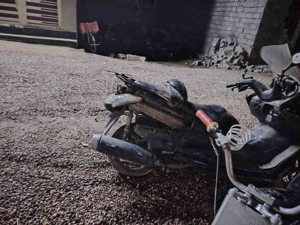 سلام عليكم ورحمة
دراجه ياماها ياباني متروكه يحتاجه باتريك. وبناجر ثنين
السعر 225
للاتصال ***********
