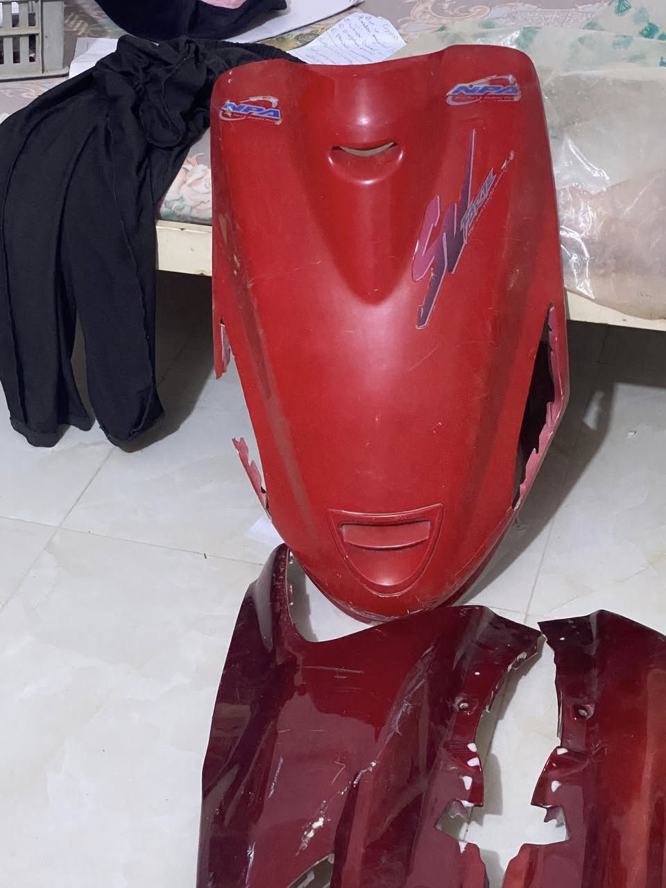 كفرات فراشه
كلهن 20 الف  وكلها تنشد ومكانات البراغي موجودات 

فقط لون الجناح مختلف الباقي لون واحد 

والوجة مكسوره بي الجناح ألسبايدرالي يم الاشاره

وملاحظه هذا صبغ الي بلقطع الخلفيه يروح بس ينغسل.


**إذا كنت صاحب هذا الإعلان وتريد حذفه لأي سبب، رجاءا أرسل رسالة إلى الدعم الفني**