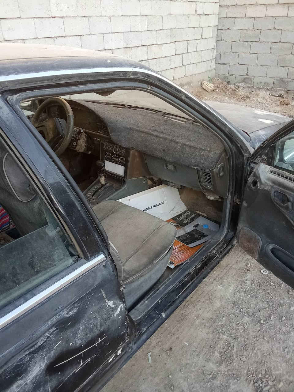 السلام عليكم ورحمة الله وبركاته برنس موديل 94رقم بغداد سنويه نافذه مكينه خير من الله كير بيه خلل النمره الاخيره شواصي جدد ابلاديه
تخم تاير جديد.  عوزهه باتري    سياره بدون ضربه اتريدهه تسقيط اتريدهه جني بقت يمك السعر 18قفل مكان السياره جبله
***********.     ***********
السلام عليكم ورحمة الله وبركاته برنس موديل 94رقم بغداد سنويه نافذه مكينه خير من الله كير بيه خلل النمره الاخيره شواصي جدد ابلاديه
