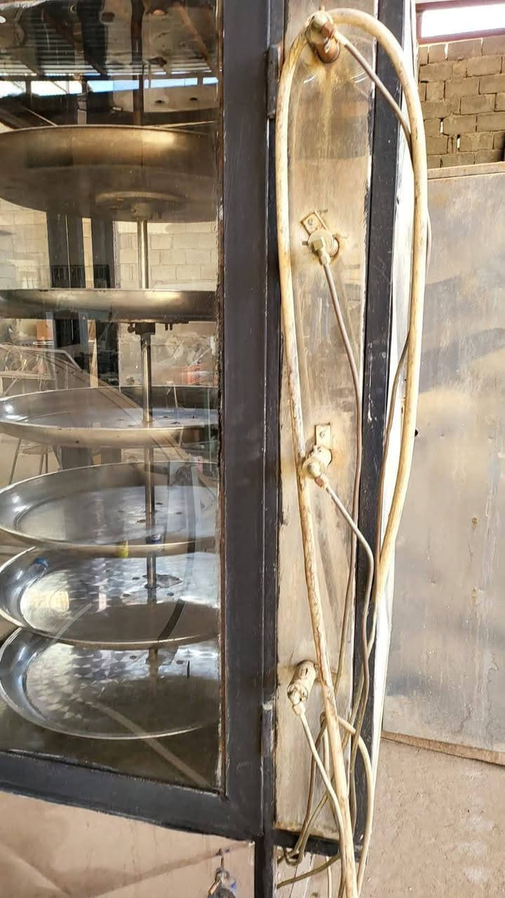 شواية دجاج محشي ،عد الصواني 6 ,تقريبا تصلح للوجبه الواحدة 40 دجاجة ،في حالة جيدة جدا  

موقع اربيل

موبايل و واتساب 
*********** ✅️
*********** ✅️
------------------------------------‐----
شوایەی سەحنی مەحشی مریشک، ٦ سینیە، تەقریبەن بە یەک جار دەتوانێت ٤٠ مریشک هەڵبگرێت، حاڵەتەکەی زۆر باشە 

ناونیشان هەولێر 

ژمارەی موبایل و وەتساپ 
*********** ✅️
*********** ✅️
#iraq #baghdad #erbil #sulaymani #kirkuk #Mosul #najaf #basra #مطاعم #شواية
