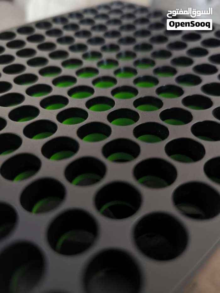 جهاز نظيف جداً لوك ستيكر مع كامل الملحقات الاصليه والكارتونه يجي بذاكره 1 تيرا مكاني بغداد الامين توصيل ماعندي ومتواجد واتساب وسيمكرت على الرقم
*********** 
او التواصل على الخاص بغداد, العراق
