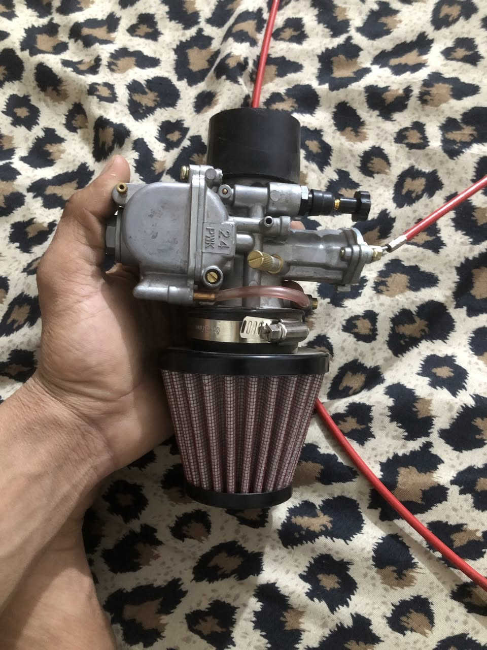 سلام عليكم كابرير قفاز البيع كامله هيه وسيمه كابريتر ما مشدوده جديد كلش سعر27بيه مجال مكاني دوانيه حي العسكري رجاني مو شراي ما يعرف سعرهن لا يعامل وتحياتي الجميع


**إذا كنت صاحب هذا الإعلان وتريد حذفه لأي سبب، رجاءا أرسل رسالة إلى الدعم الفني**