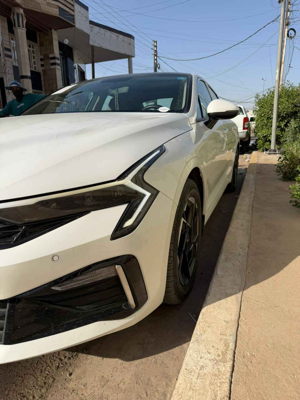 سلام عليكم كي فايف خليجي مديل24
كفاله 
رقم بغداد 
فول مواصفات
سعر220 وبيها مجال
*********** واتساب
