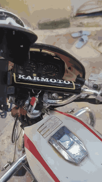 السلام عليكم 
بارت رياضي (فحل) موديل 2020
 اوراق كاملة اصلية من مجمع الكرار 
حجم المكينة 150CC 
للأمانة الدراجة مبدله بوش وبستم بس 
اي شي ثاني مابيها الدراجة كاملة كلها شغالة من كهربائيات دبلات 
ما ناقصها شي والفيديو كدامك بعد 😅
بعد الباقي انته وترتيبك السعر 800 وبيه مجال للطيبين وبخدمتكم 
رقمي *********** واتساب موجود كذلك
