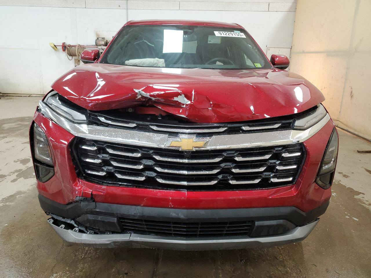 السلام عليكم 
شفرليت اكوينكس 2025
فئة: LT 
ممشى: 4000 الاف
سياره حالياً في البحر متجها نحو ميناء أم قصر توصل أن شاء الله 5/2  على وضعها بدون تصليح سعرها 128
ويوجد كتاب شهداء لل سياره مسجل وكامل عليها سعر الكتاب 20 وإذا تدخل بل كتاب تكون بدون كمرك والرقم يكون مجانا 
رقم: ***********
