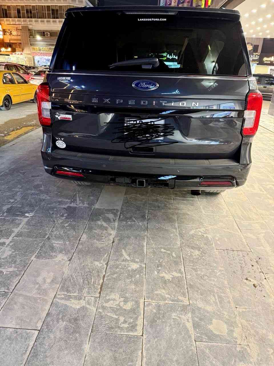 السلام عليكم فورد ExpEDITIon موديل 2023 رقم أربيل تحويل مباشر سعر 290$مكانهه بغداد اليرموك ***********
