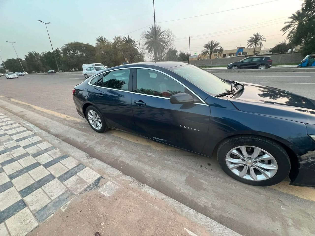 🚗 للبيع: شفروليه ماليبو LT موديل 2022
● 🔹 النوع: شفروليه ماليبو

 ● 🔹 الموديل: 2022

 ● 🔹 الفئة: LT

 ● 🔹 اللون: حبري

 ● 🔹 الممشى: 76 ألف ميل

 ● 🔹 المحرك: 1500 تيربو

 ● 🔹 القير: أوتوماتيك

المواصفات:�✅ تشغيل بصمة�✅ تشغيل عن بُعد (Remote Start)�✅ كاميرا خلفية�✅ حساسات�✅ مقاعد كهربائية�✅ تدفئة للمقاعد�✅ نظام تبريد قطعتين (منطقتين)�✅ إنارة LED مع زينون أمامي�✅ LED خلفي

ملاحظات:

  ●   صور الحادث مرفق .

 ● بارد بالجامَلغ الخلفي.

بيها ملاحظات بلكشر بسيطة

 ● رقم السيارة: أربيل.

 ● موقع السيارة: بغداد.

📞 للاستفسار: ***********

السعر 125 وبيها مجال
