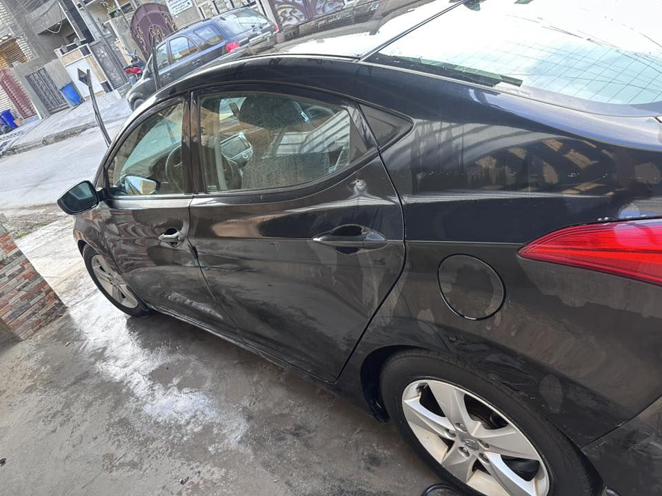 النترا 2013 بيعه فقط جاملغ وباقي مكفول 
باسمي رقم بغداد سياره ما ماشيه هواي يرادله ترتيبات شخط عل ضربه بسيطه 
السعر 96 وبيه مجال بسيط 
***********
