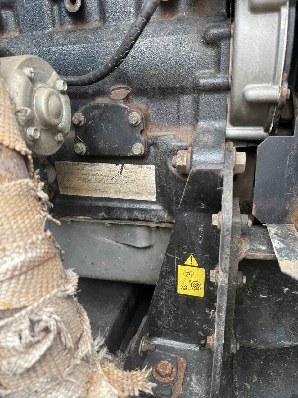 مولد بيركنز انكليزي للبيع 3 بستم كاتم 33 كيفي مولد نظيف وجاهز مكفول لاصرف ولابخار السعر 32$ ورقة وبي مجال مكاني واسط
*********** .. ملاحظة مفتوح الكور فقط بدلت ولفات 2 قبل سنة .. الباقي وضع الشركة
