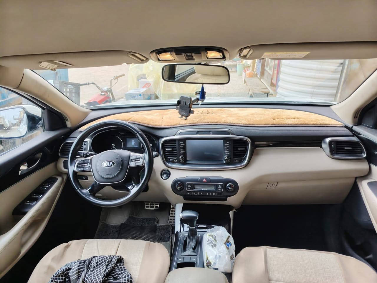 للبيع سورنتو 2020 باسمي سنويه 2030 6 سلندر كاشنات كهربائي ماشيه 67 سبه راكب تبريد 3 قطع السياره فول الاتصال على هاذا الرقم. ***********
