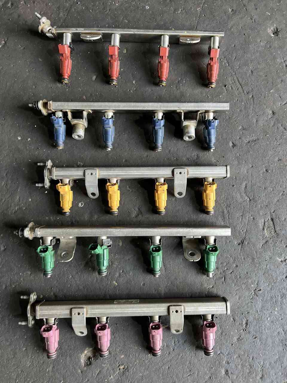 يوجد جميع نوزلات السيارات الكوريه V4+V6
شركة ماهر الحجار 
يوجد توصيل لجميع محافظات العراق 🚚 
البيع جمله+مفرد
للتواصل: ***********…….. ‭٠٧٧٦ ٨٨٢ ٨٣٣٥‬
